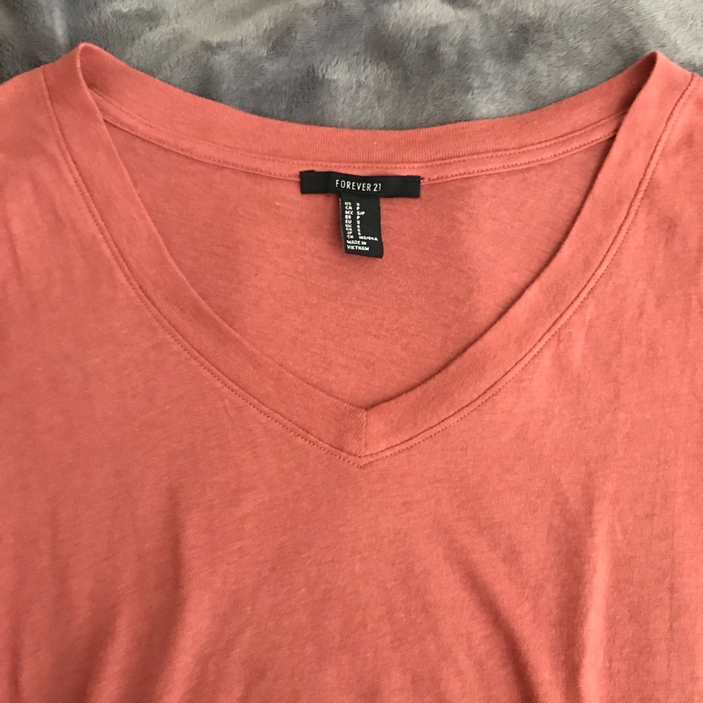 V-Neck T shirt